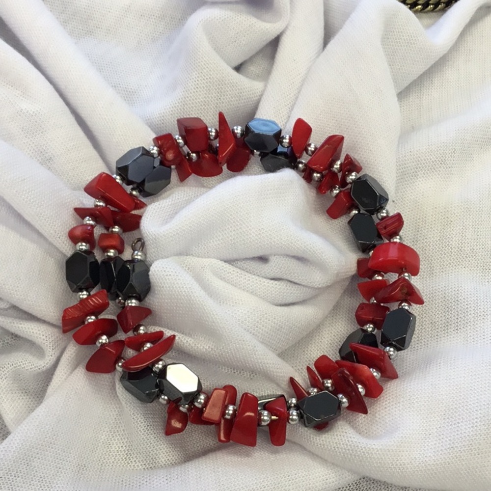 Wire wrap Bracelet Red & Black glass beads